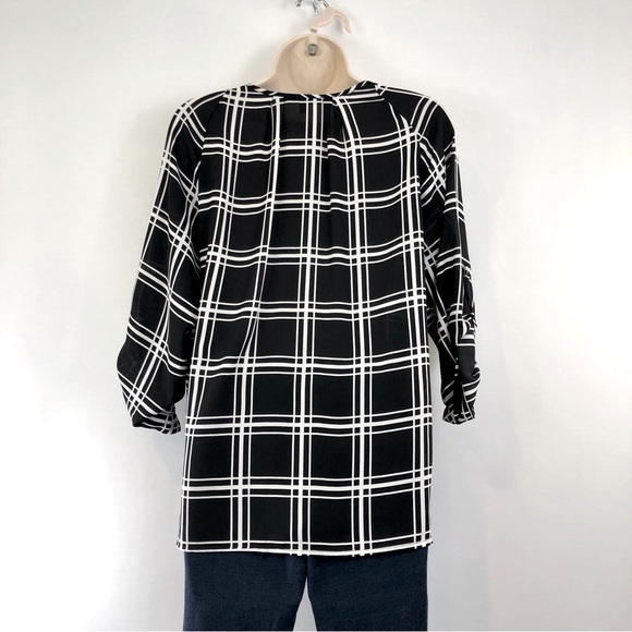 Collective Concepts Black White Plaid Pop Over Top - Picture 15 of 16
